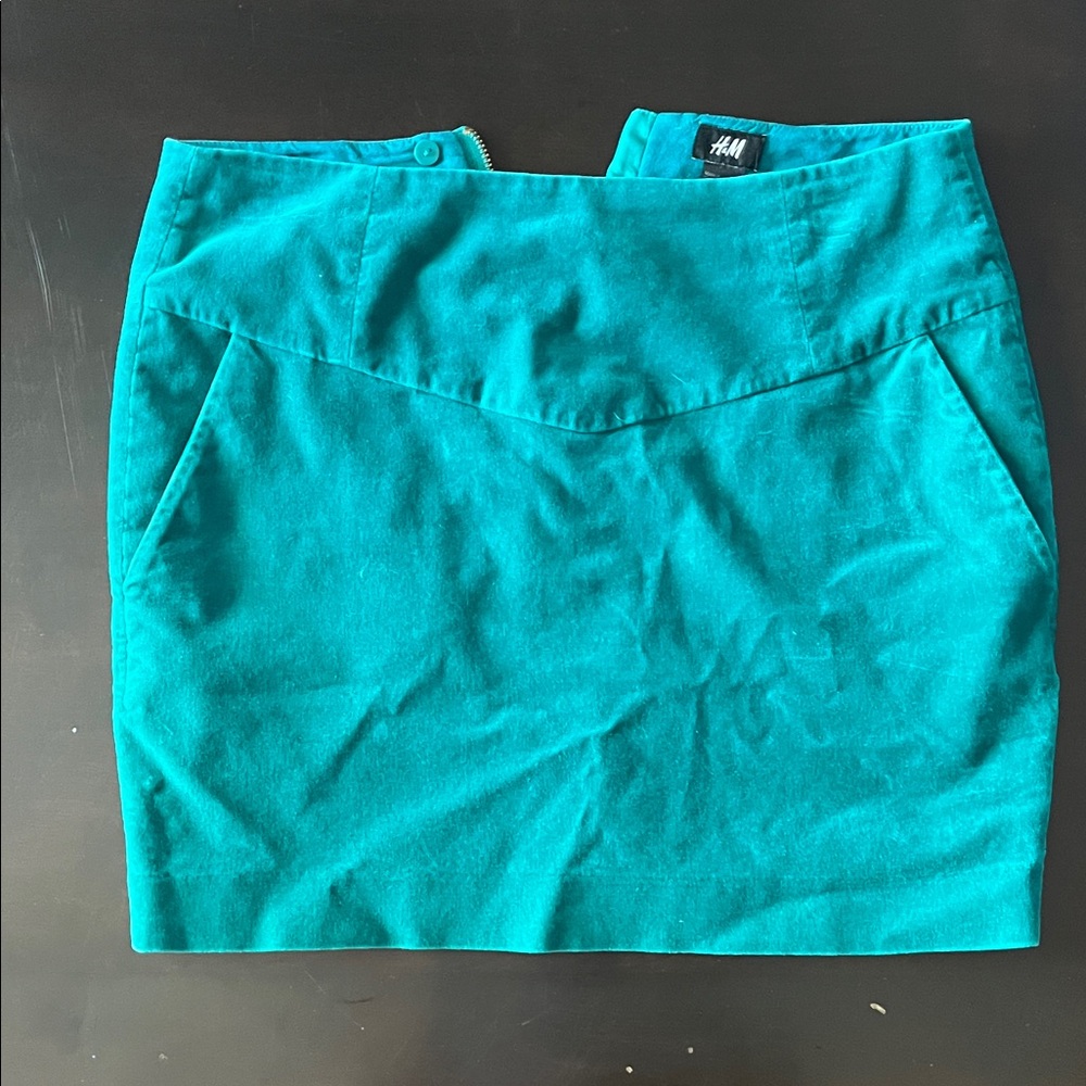 H&M Teal Mini Skirt with V-Waist Detail